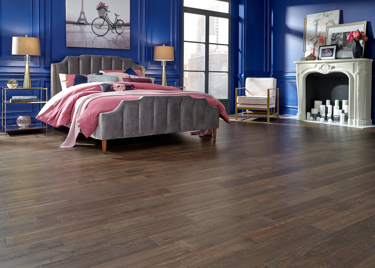 Distressed Prefinished Solid Hardwood Hunters Creek Hickory 3/4"x 5" - Odd-Lot-As-Is - Stack Out - 517.5 Sq. Ft.