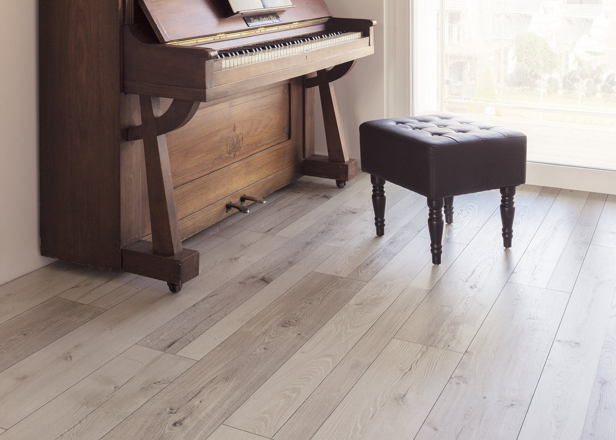 DH LAM Urban Frost Oak w Pad 10mm