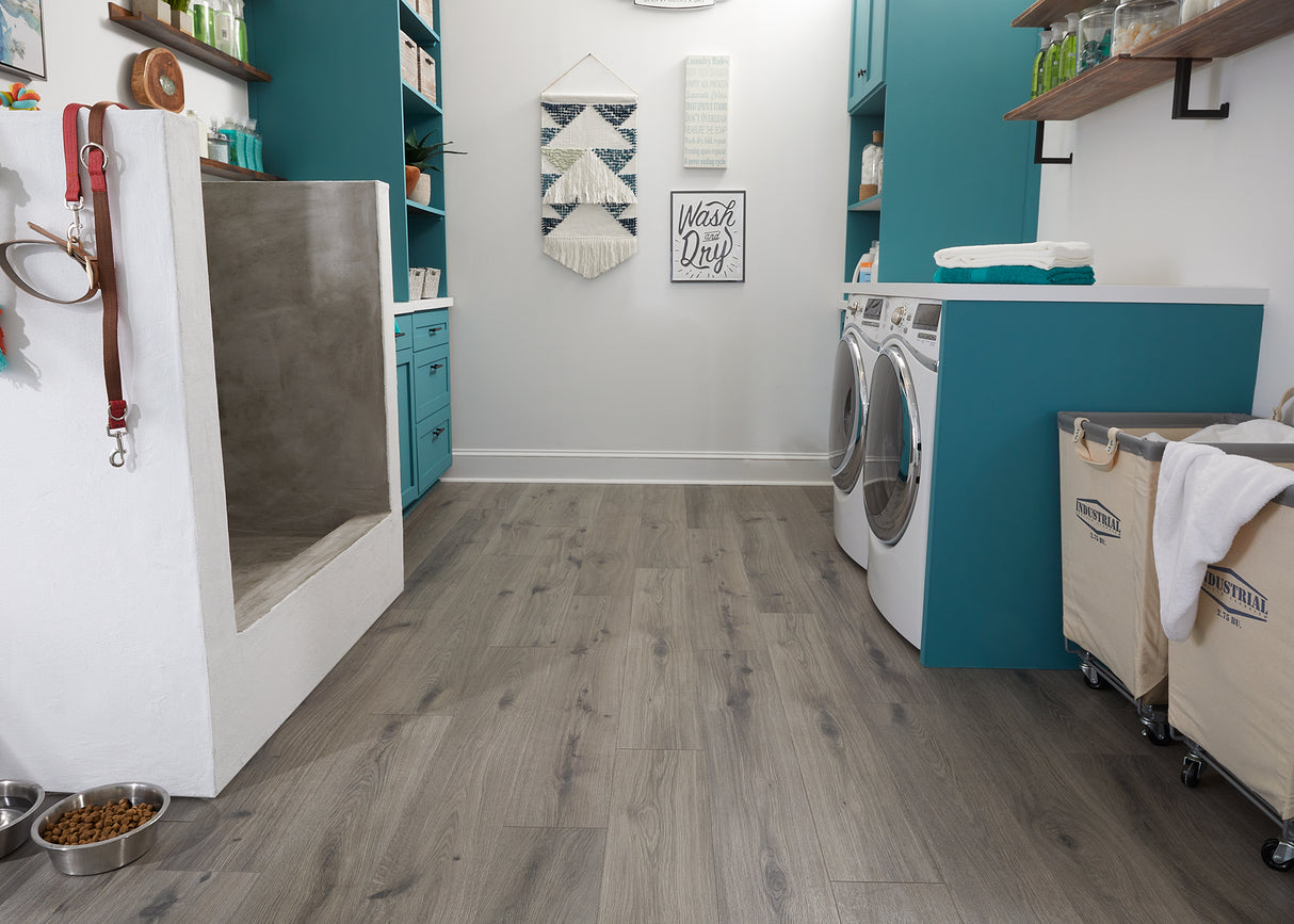 9mm w/pad Silk Spire Oak Water-Resistant Hybrid Resilient Flooring 7.56 in. Wide x 50.63 in. Long