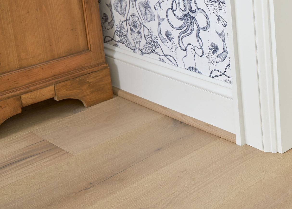 Prefinished Platnum Coast Oak 3/4 in. Tall x 0.5 in. Wide x 6.5 ft. Length Shoe Molding