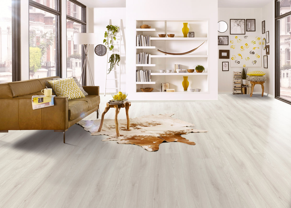 DH WP Country Mist Oak 8mm w/Pad