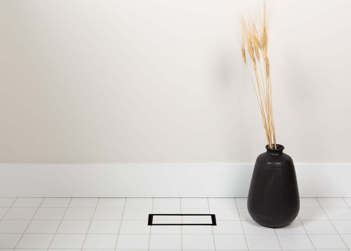 Flushmount Lite Matte Black 3"x10" - PRO