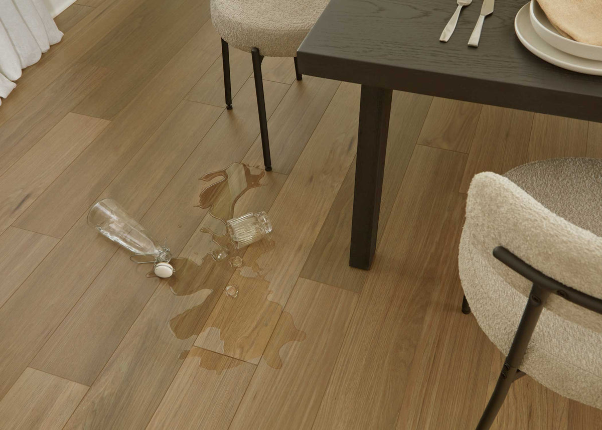 8mm w/pad Tupelo Honey Oak Water-Resistant Hybrid Resilient Flooring - Sample
