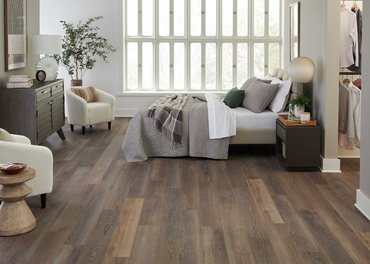 8mm w/pad Sirena Oak Water-Resistant Hybrid Resilient Flooring - Sample