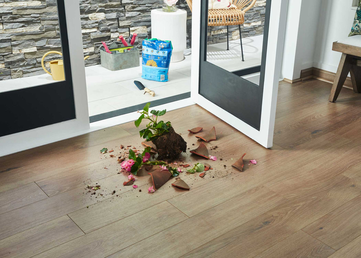 8mm w/pad Hazelton Oak Water-Resistant Hybrid Resilient Flooring 6.97 in. Wide x 50.79 in. Long