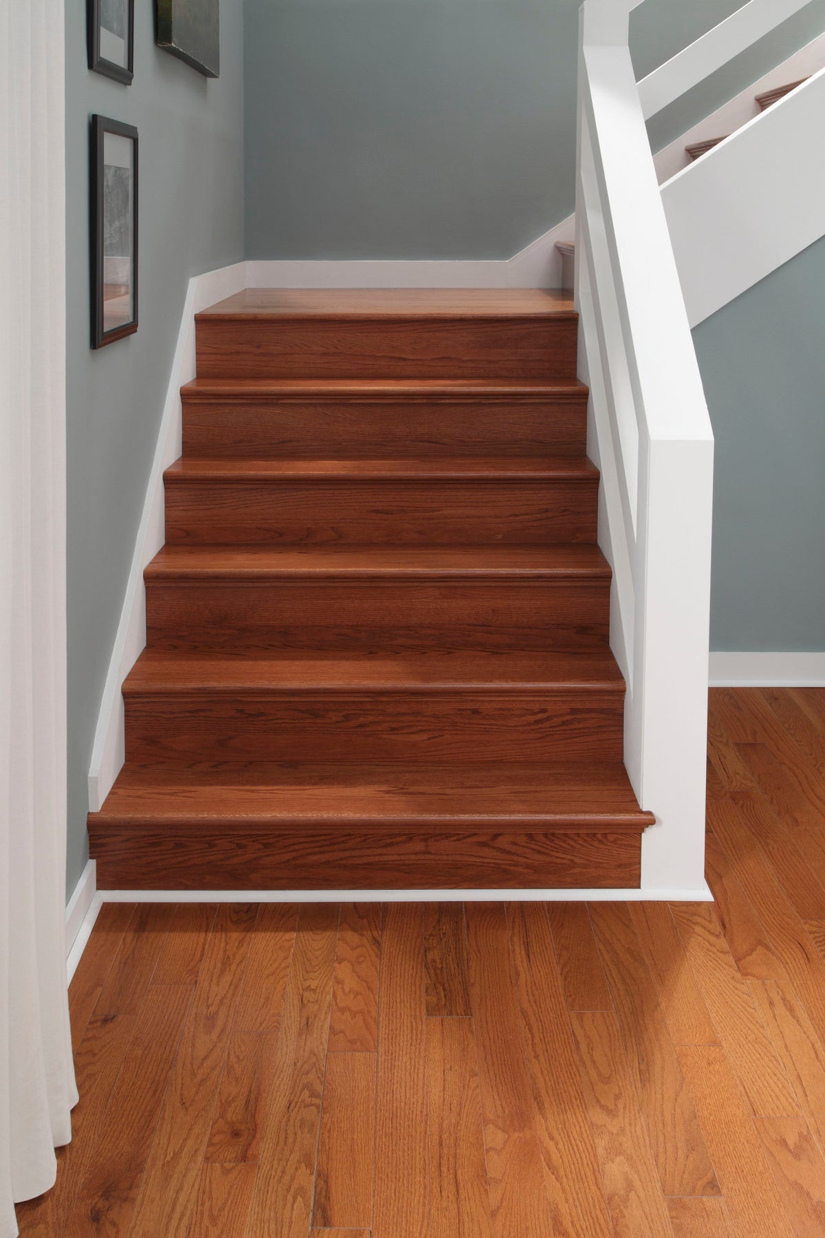 3/4 in. Classic Gunstock Oak Prefinished Solid Hardwood Flooring 3.25 in. Wide