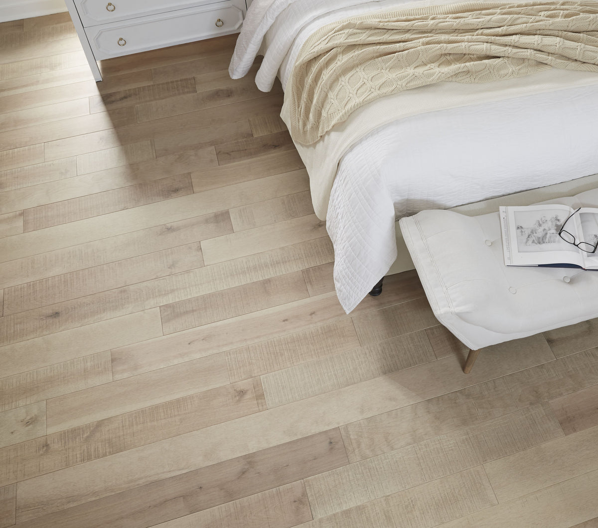 3/4 in. Hannah Point Distressed Prefinished Solid Hardwood Flooring 5.25 in. Wide