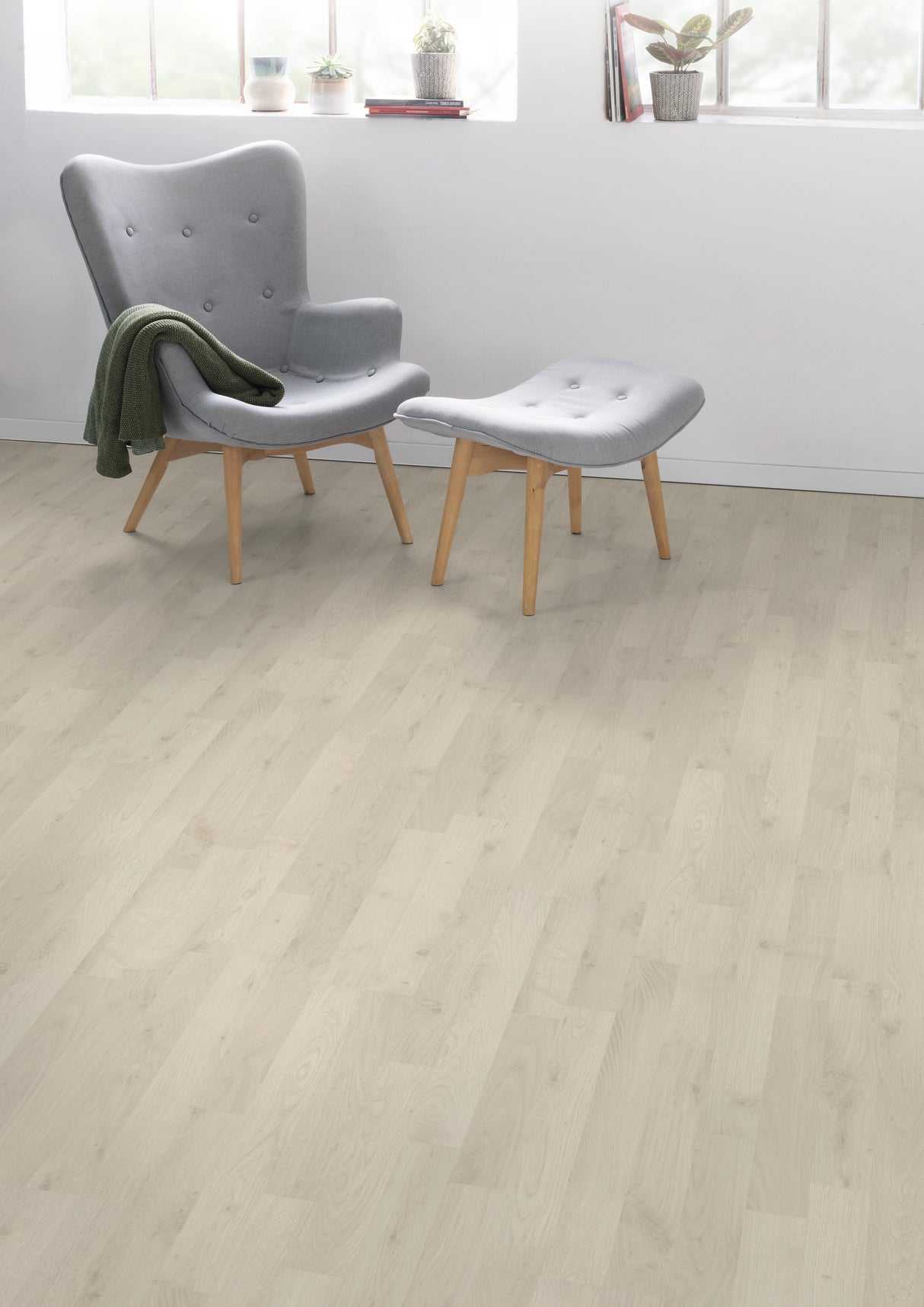 6mm Frosted Oak Multistrip Laminate Flooring 7.6 in. Width x 50.87 in. Length