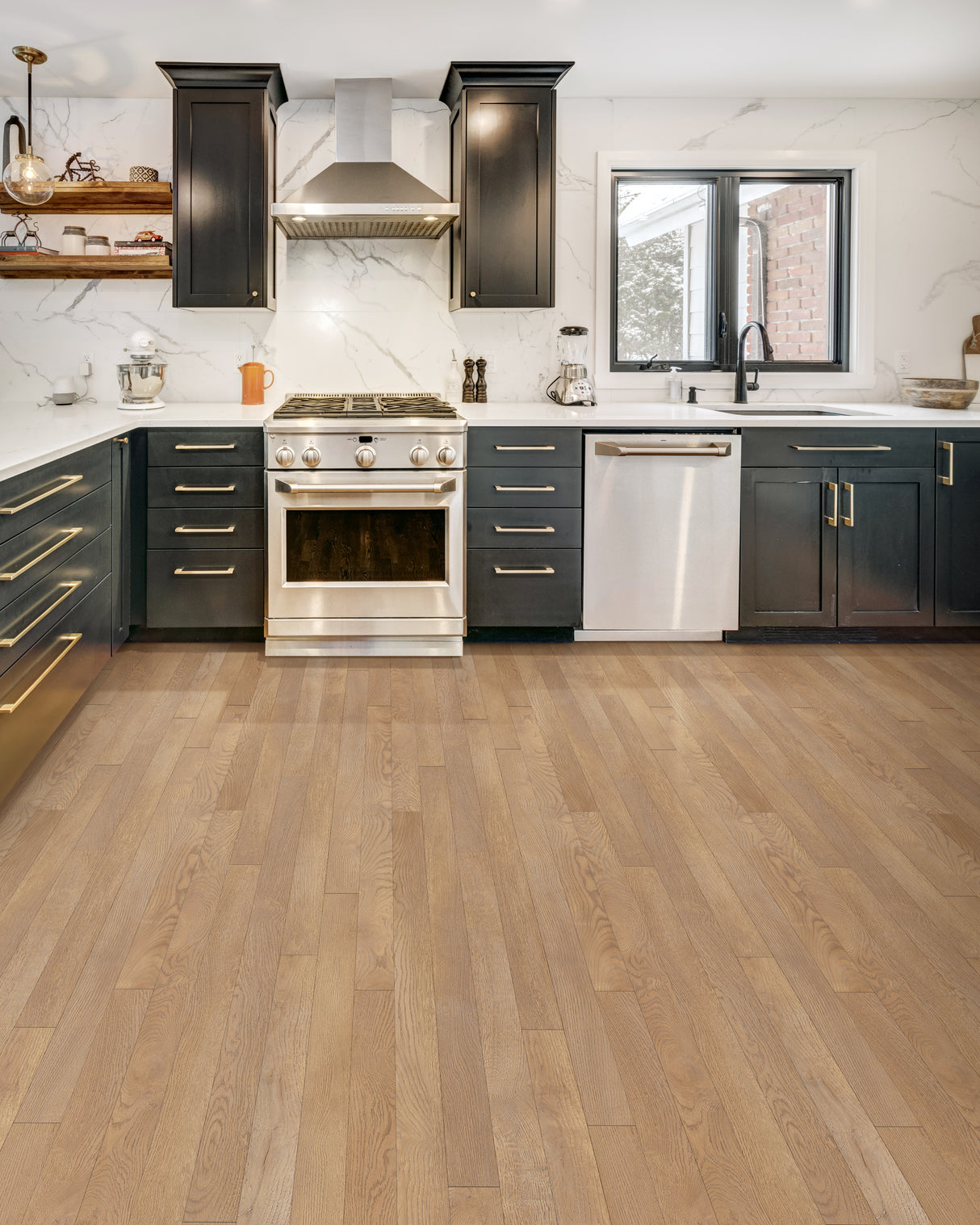 6.5mm w/pad White Oak Natural Waterproof WPC Vinyl Plank Flooring 3.26 in. Wide x Multi Length