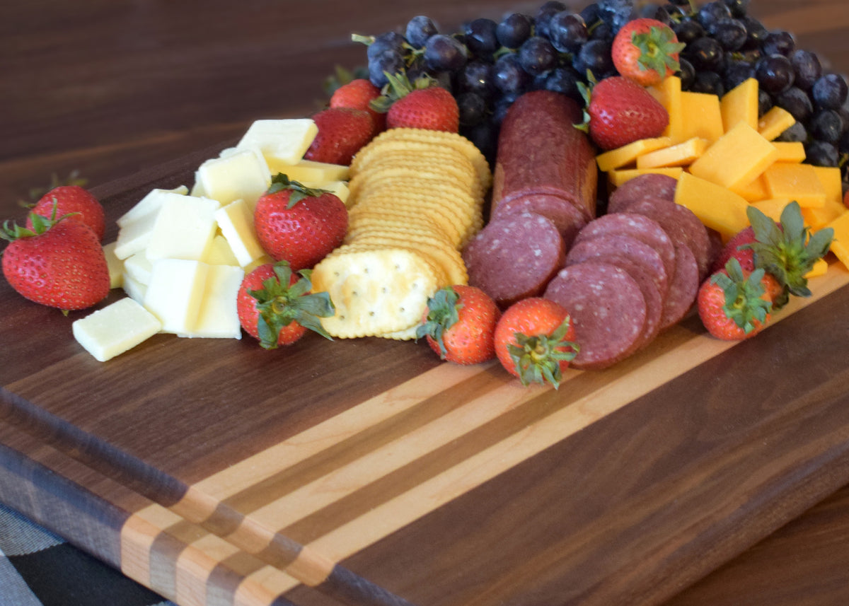 Oiled Stoverstown 20 in. Length x 15 in. Wide x 1 in. Thick Solid Butcher Block Cutting Board
