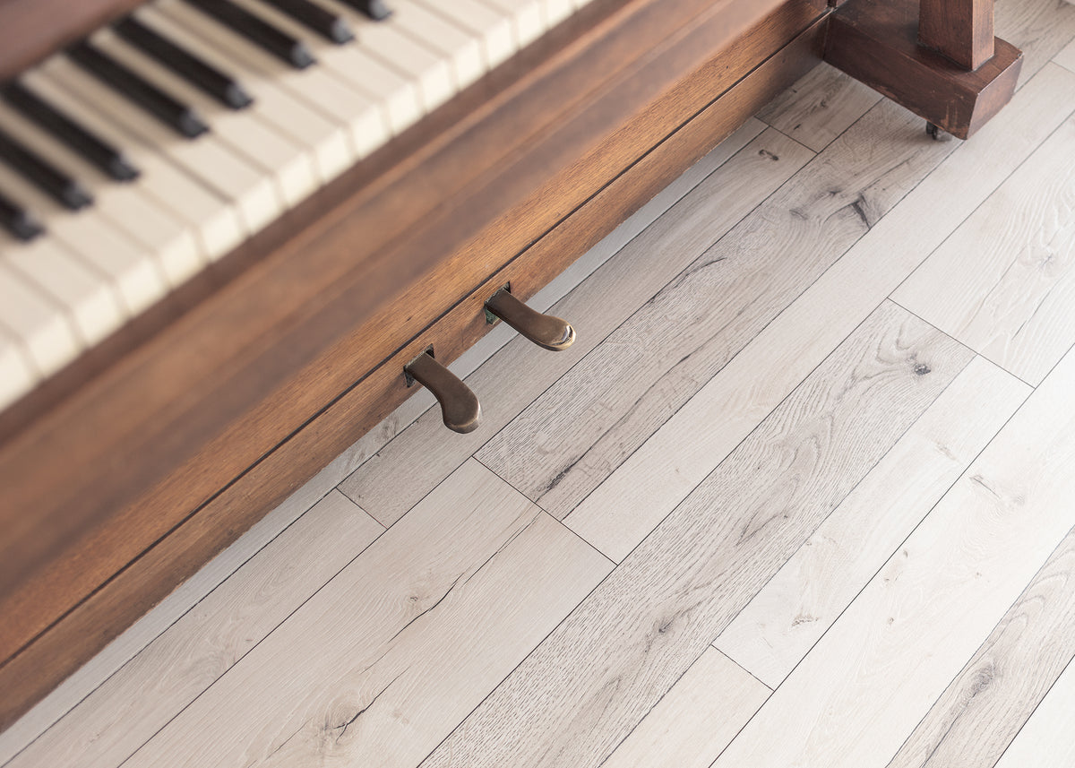 DH LAM Urban Frost Oak w Pad 10mm
