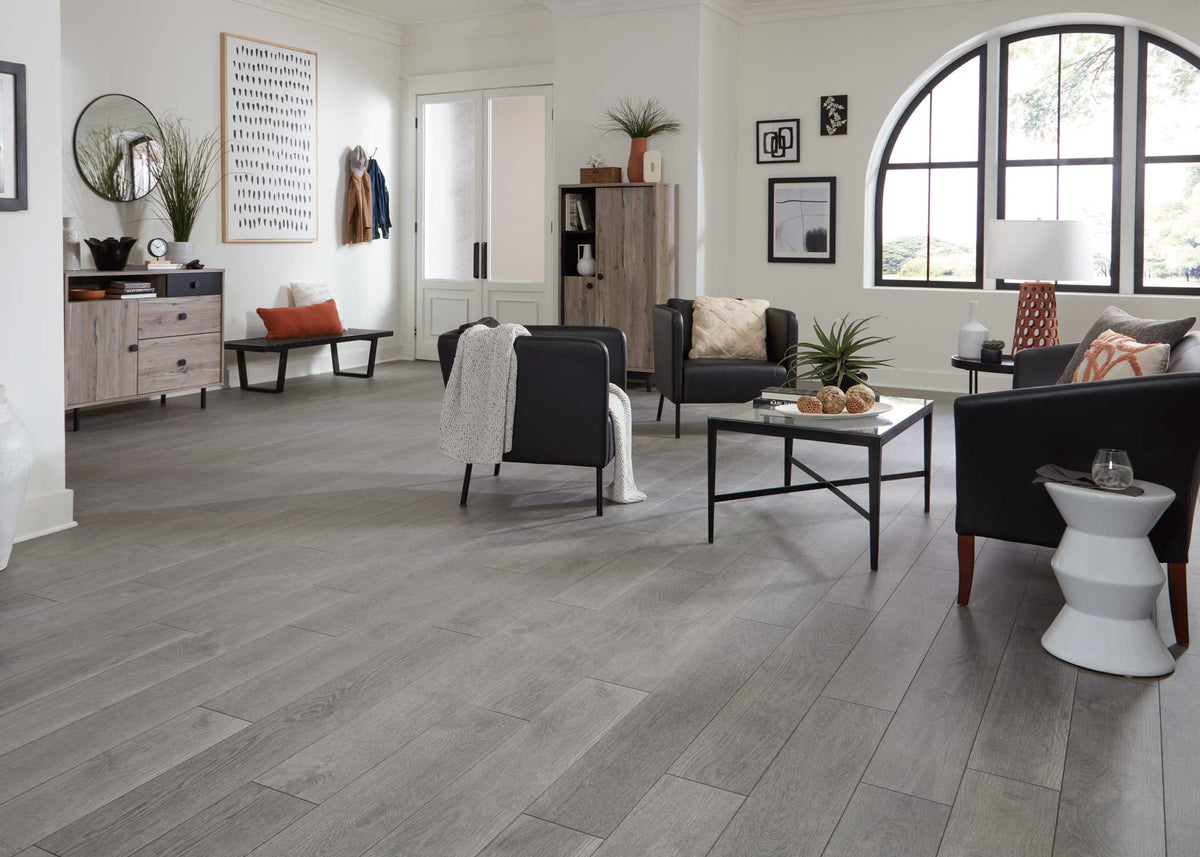 8mm w/pad Night Heron Oak Water-Resistant Hybrid Resilient Flooring - Sample