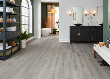 8mm w/pad Moonflower Bay Oak Water-Resistant Hybrid Resilient Flooring - Sample