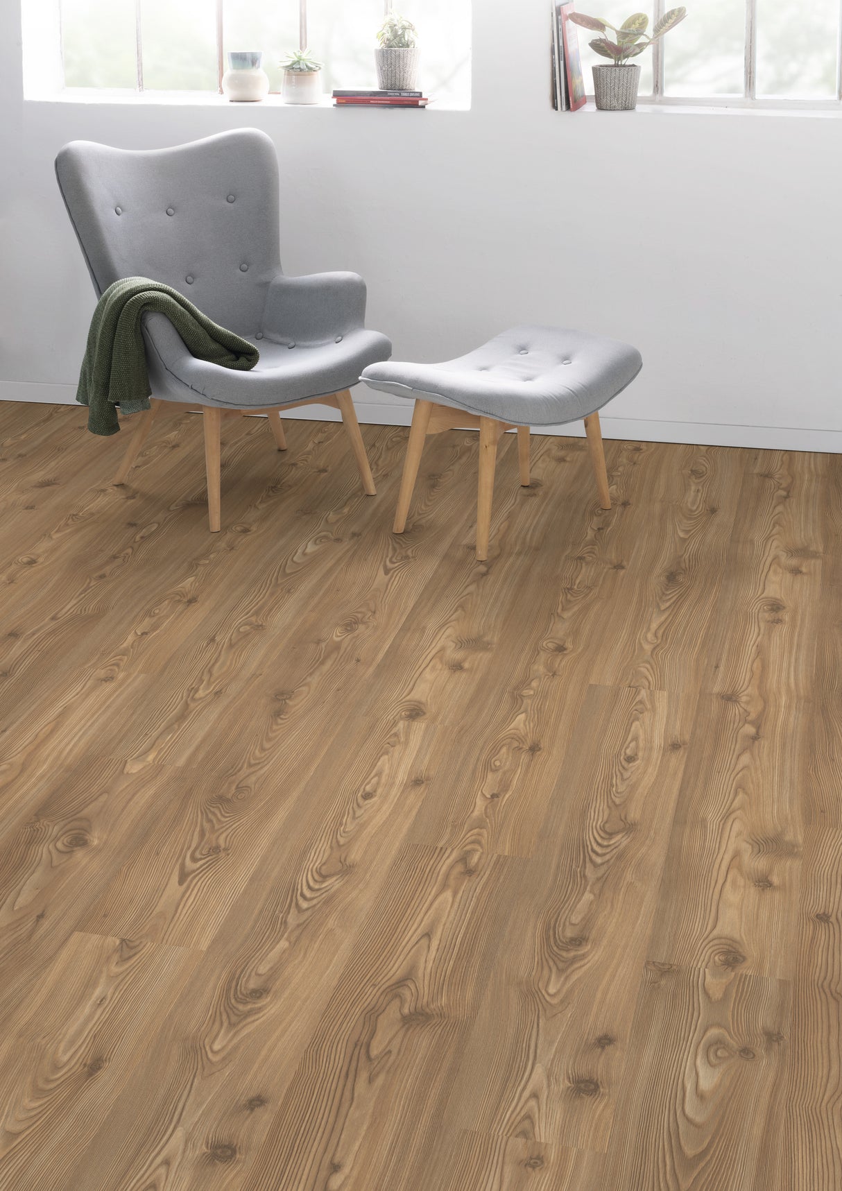 10mm Canadian Pine Water-Resistant Laminate Flooring 7.60 in. Wide x 50.87 in. Long
